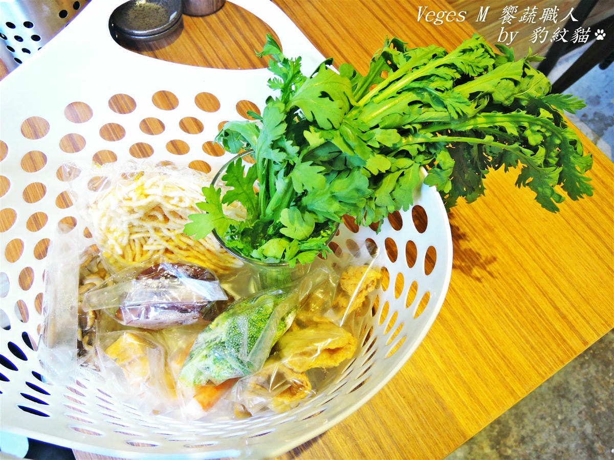 20250601-j3yu6_