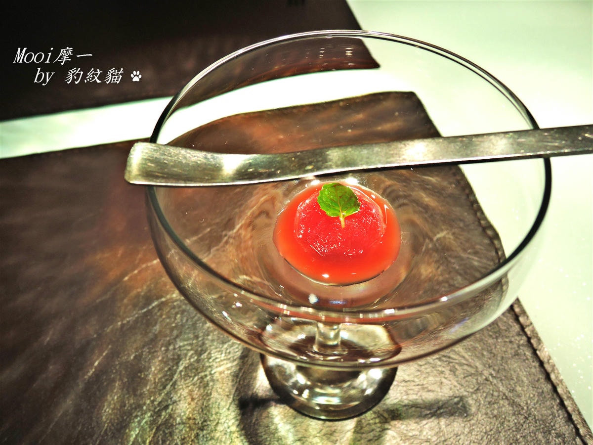 20250602-uqlmv_
