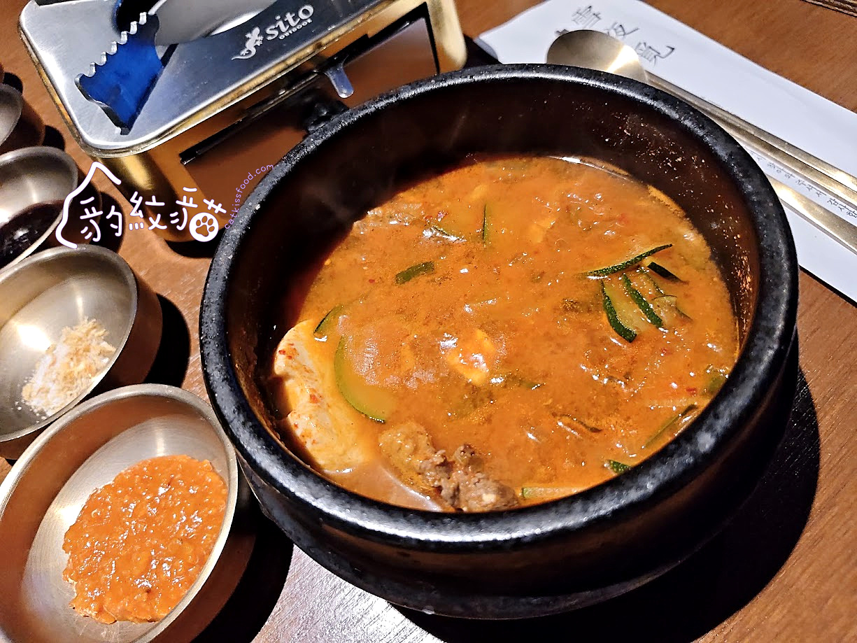 雪夜覓설야멱 釜山西面藍絲帶烤肉,專人代烤美味超享受,小菜湯品一級棒 - 第29張圖 IMG 213921 副本