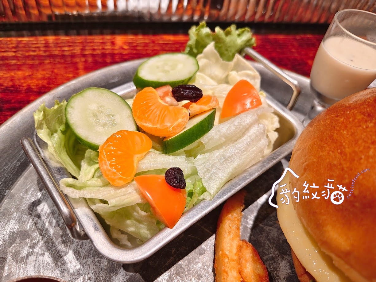 堡哥華茲！Burger What’s！ 員林市場魔幻學院風的美味手藝，麻瓜也能享