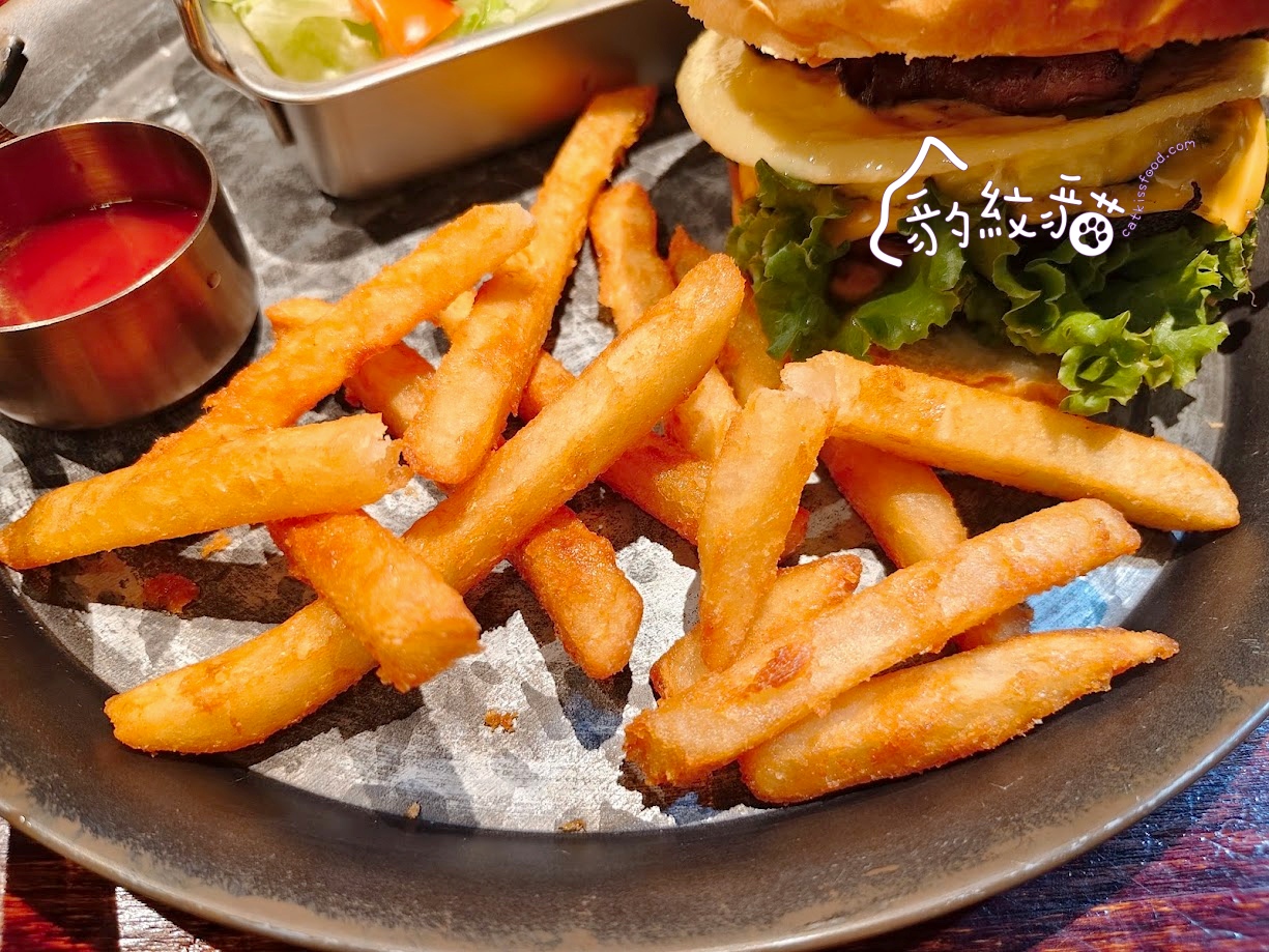 堡哥華茲!Burger What’s! 員林市場魔幻學院風的美味手藝,麻瓜也能享 - 第14張圖 堡哥華茲!Burger What’s! 員林市場魔幻學院風的美味手藝,麻瓜也能享