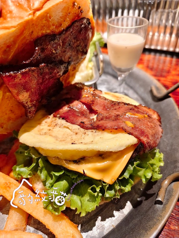 堡哥華茲!Burger What’s! 員林市場魔幻學院風的美味手藝,麻瓜也能享 - 第13張圖 堡哥華茲!Burger What’s! 員林市場魔幻學院風的美味手藝,麻瓜也能享