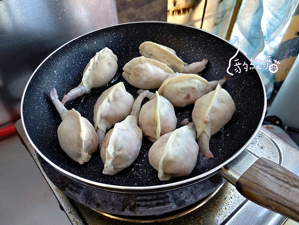 華ㄟ煎餃 中興大學附近精品煎餃，吃過知道它的好，美味值得售價高。