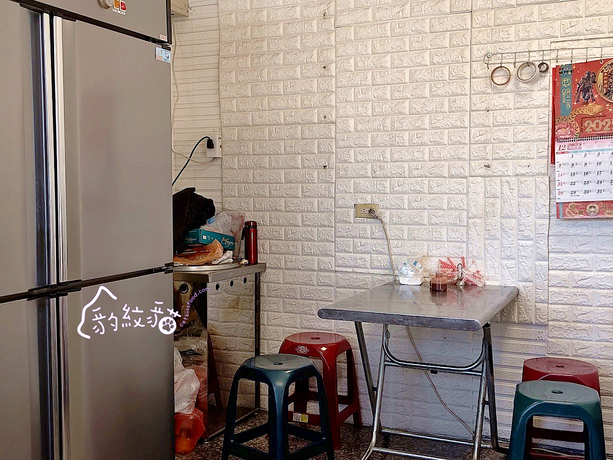 華ㄟ煎餃 中興大學附近精品煎餃，吃過知道它的好，美味值得售價高。