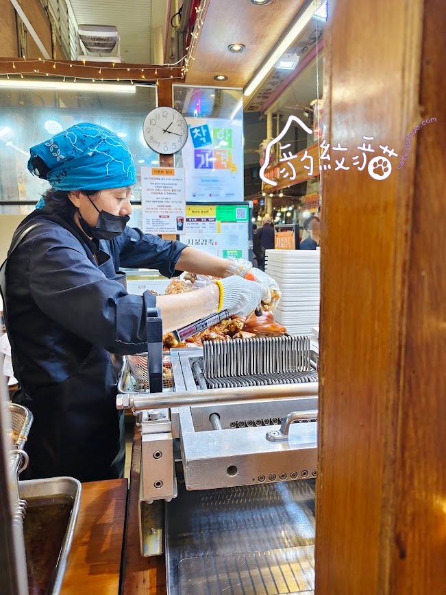 지성감족輕鬆滿足豬腳 釜田市場必買,一人也能輕鬆享受的超好吃豬腳,要提早排隊搶 - 第13張圖 지성감족輕鬆滿足豬腳 釜田市場必買,一人也能輕鬆享受的超好吃豬腳,要提早排隊搶