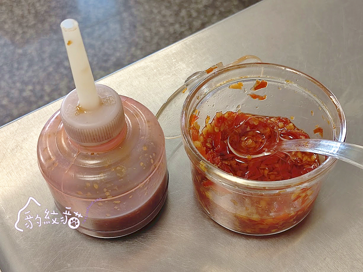 華ㄟ煎餃 中興大學附近精品煎餃，吃過知道它的好，美味值得售價高。