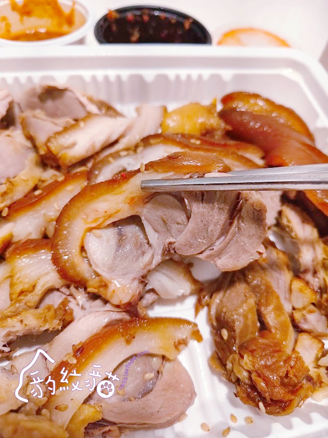 지성감족輕鬆滿足豬腳  釜田市場必買，一人也能輕鬆享受的超好吃豬腳，要提早排隊搶