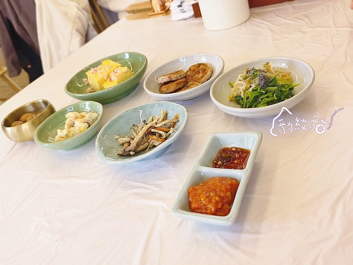 하동밥상河東餐桌 歐式鄉村美宅，韓式料理高人氣，家常小菜令人迷