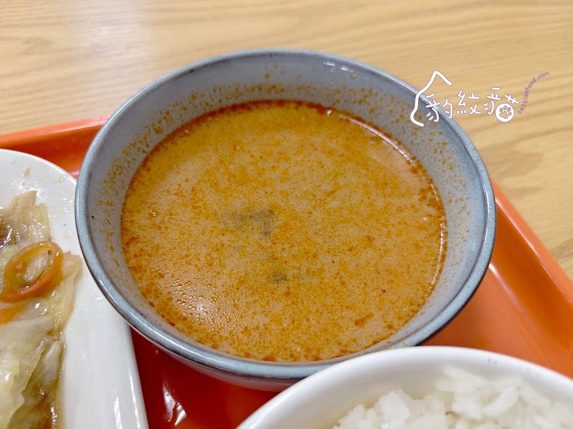 泰鮮美 有媽媽味的泰式料理食堂，椒麻雞腿飯開胃好吃，價格超佛心