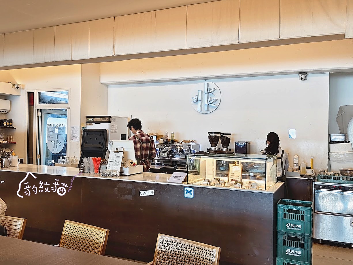 차선책 본점次善策本店Chaseonchaek 廣安里觀海咖啡廳，放空放閃悠閒浪漫，藍絲帶甜點滋味迷人