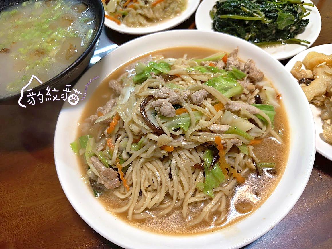 阿珠阿花的店 在地人的隱藏版廚房，料多實在省荷包，炒飯炒麵滋味好